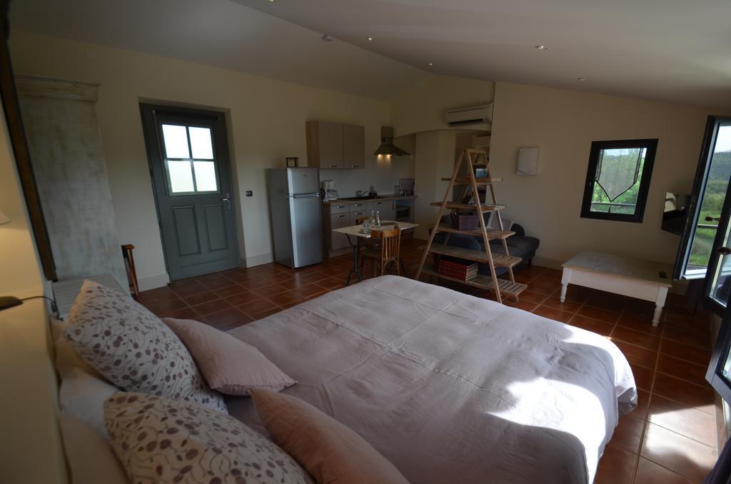 Bastide Saint Maurin Bed & Breakfast Ansouis Екстериор снимка